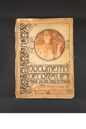 独角鹿西洋古董 1902年法国巴黎中心美术书局出版新艺术大师穆夏创作原版彩色版画图集《装饰文档 Documents décoratifs》