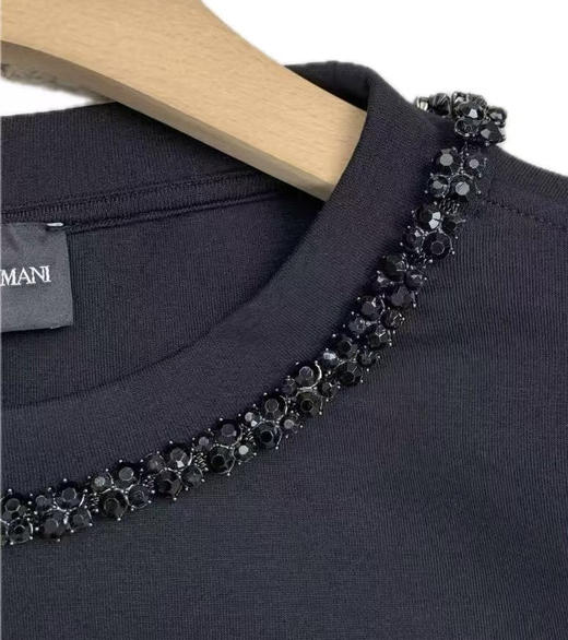 EA水钻领卫衣 商品图7