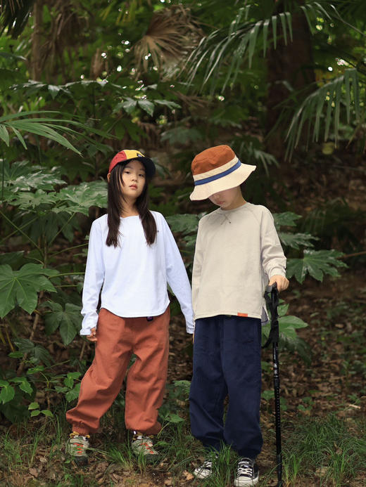 【秋季服饰丨little ben山系儿童棉布休闲裤】面料柔软舒适，可穿至170码，整体版型宽松立体，不挑身材，走线工整耐穿，撞色装饰腰带设计，简约时尚又百搭，多色可选~ 商品图1