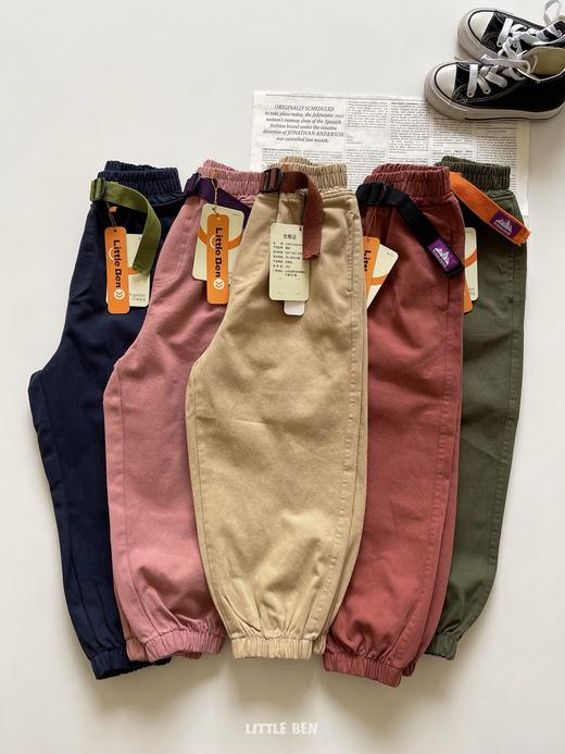 【秋季服饰丨little ben山系儿童棉布休闲裤】面料柔软舒适，可穿至170码，整体版型宽松立体，不挑身材，走线工整耐穿，撞色装饰腰带设计，简约时尚又百搭，多色可选~ 商品图5