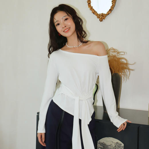 斜肩系带长袖T恤-纪念日百货门店同款164893503 商品图0