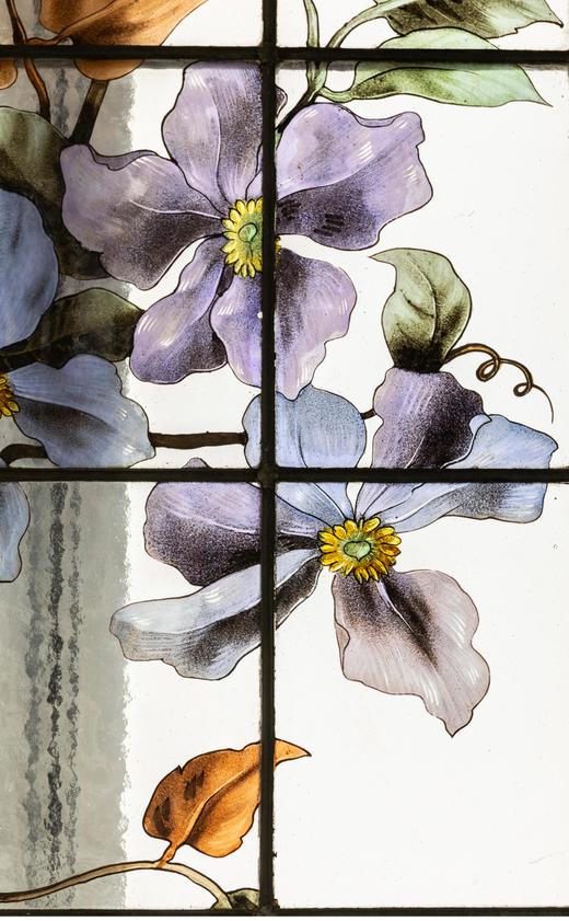 独角鹿西洋古董 19世纪末法国新艺术时期出品水岸花开主题彩绘玻璃花窗一对 商品图6