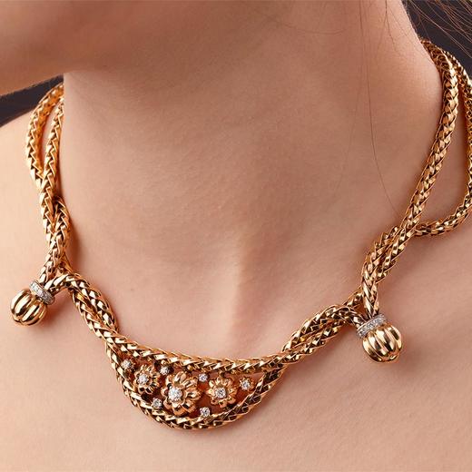 独角鹿西洋古董 1940年代法国珠宝世家Mauboussin出品18K黄金镶嵌钻石花朵造型编织纹理项链 商品图1