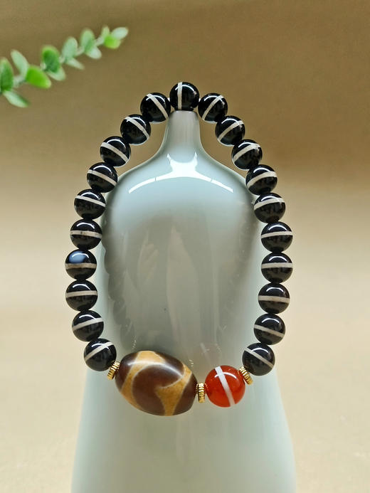 虎眼玛瑙天珠手串8mm 商品图3