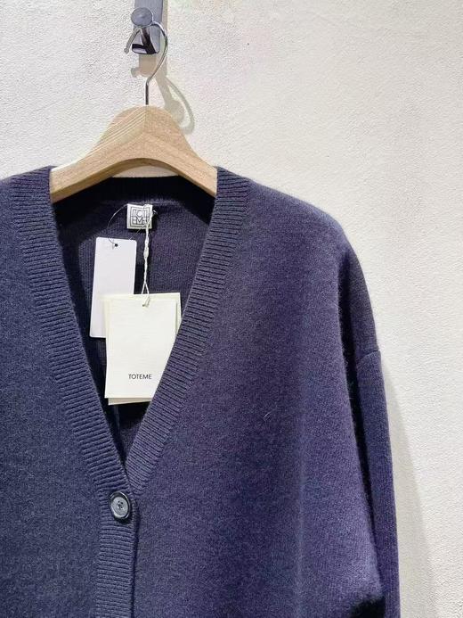 中性款V领针织开衫毛衣 商品图2