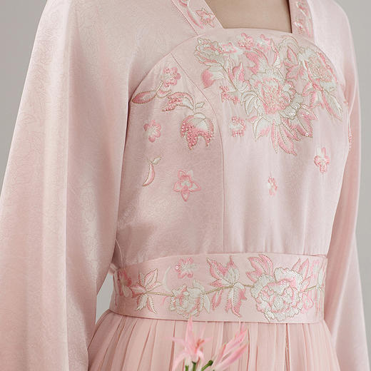 【林栖设计小店】【手工串珠】生活在左绣花连衣裙拼飞片2025秋季新款国风改良襦裙T1953333 商品图3