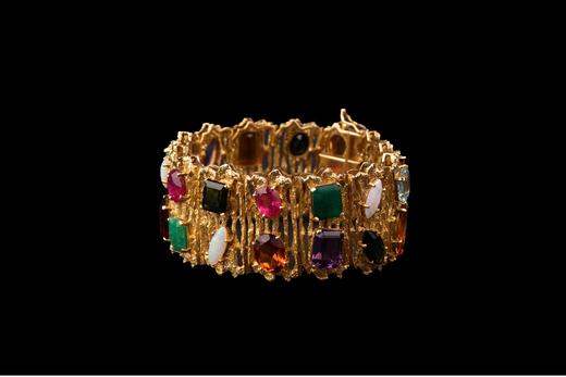 独角鹿西洋古董 巴西出品18K黄金精雕镶嵌红宝石祖母绿海蓝宝及欧泊石等多彩宝石手镯 商品图0