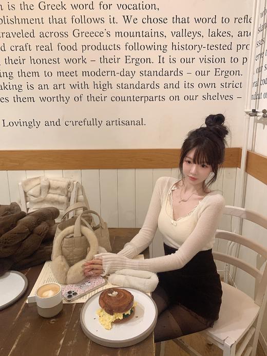 金蘑菇菇  秋冬日常实穿又纯欲针织打底衫 三色 商品图4