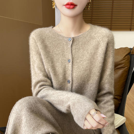 初秋爆款【衣本素 100%美利奴无缝羊毛开衫】100%羊毛面料 圆领针织开衫外套 短款毛衣外搭 商品图0
