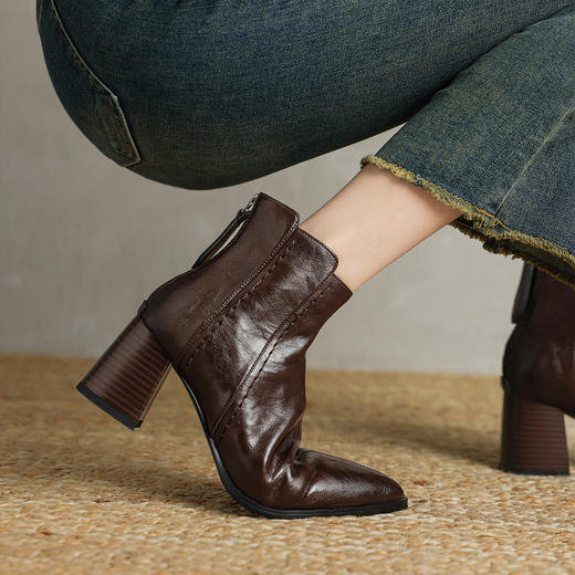 阿么手工女鞋复古尖头高跟短靴2025新款真皮棕色美式西部靴6.5CM 商品图3