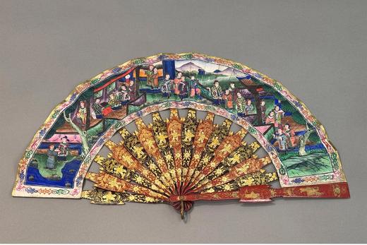 独角鹿西洋古董 中国古董 红黑漆木描金扇骨装饰官邸人物主题纸本彩绘双扇面折扇 商品图0