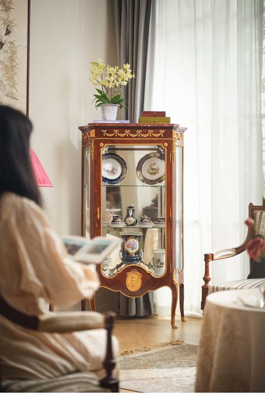 独角鹿西洋古董 古董家具 路易十六风格古典人物花蔓主题铜鎏金精雕嵌大理石台面装饰实木玻璃柜酒柜 商品图1