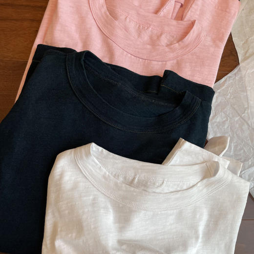 一万个信心推荐！品牌单！2025天然植物印染后背小熊刺绣圆领长袖T恤女款！ 商品图1