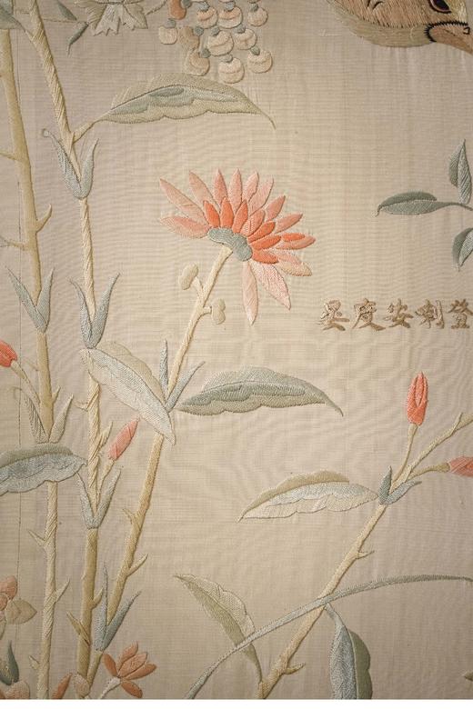 【已售】独角鹿西洋古董 1900年代中国出品「锦上添花」传统东方花鸟主题粤绣挂屏 商品图5