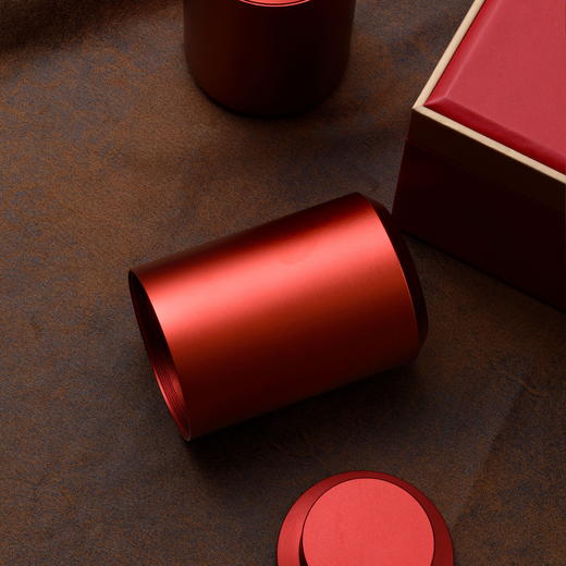 茶韵皮盒【两合金罐+杯 红色】130元一套/一箱10套 商品图6