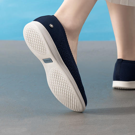 斯凯奇ON-THE-GO DREAMY系列   海军蓝女士浅口单鞋 商品图3