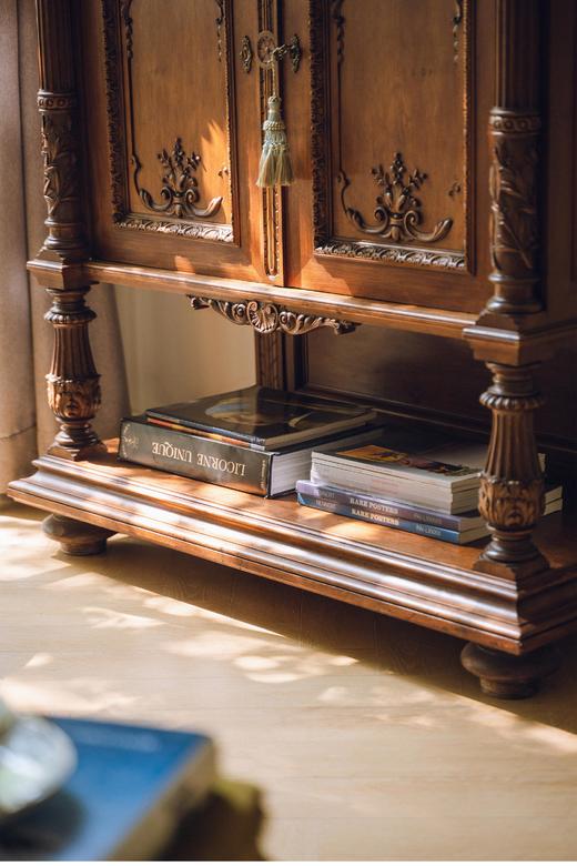 独角鹿西洋古董 1880年代法国出品新古典主义风格天使与奖杯主题胡桃木精雕餐边柜 商品图5