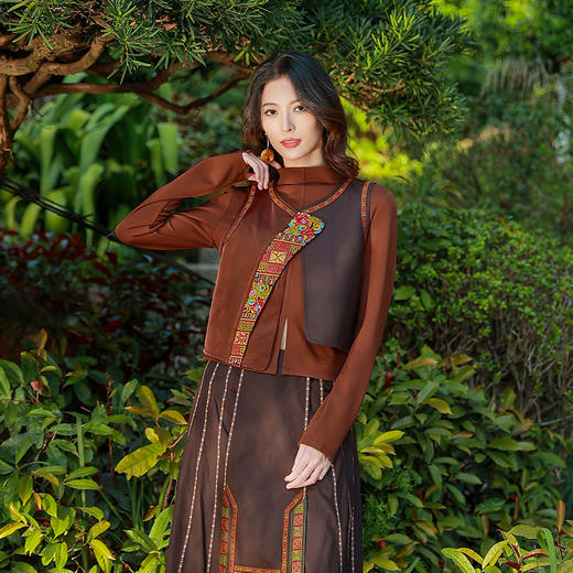 【秋冬上衣】破晓高领上衣 | 民族风 | 现货加急发 商品图1