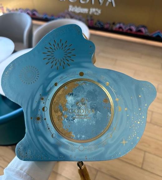 💫高端中秋礼【GODIVA歌帝梵中秋限定月饼礼盒】🏅享誉全球比利时皇室御用品牌 +国际名厨出品❣彰显品味、传递深厚情谊的高端奢华中秋礼首选！ ✅ 皇室御用品牌中秋限定，皇室般的味觉盛宴 商品图3