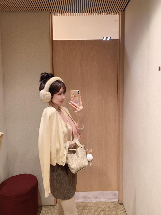 金蘑菇菇  早春开场白 100羊毛珍珠开衫 商品图8