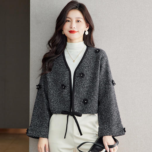 早秋v领针织开衫外套，慵懒短款小香风毛衣披肩外搭CC-22-2729 商品图3