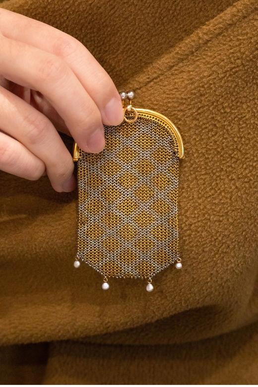 独角鹿西洋古董 20世纪初欧洲出品18k黄金及铂金装饰珍珠网状编织古董零钱包 商品图1