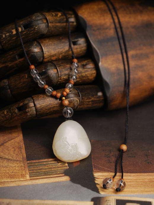 和田玉莲花吊坠 商品图0