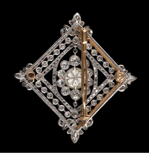 独角鹿西洋古董 1910年代法国出品几何缎带造型铂金镶嵌天然海水珍珠及钻石胸针 商品图5