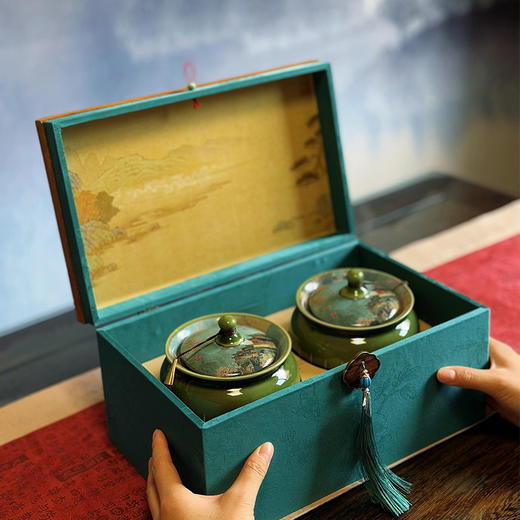 【买一得二】2025中秋龙井茶活动款150克礼盒装 商品图1