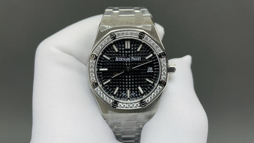 Noob official➕新女款AP 爱彼皇家橡树系列77350 77351型号机械腕表！直径34mm。搭载Calibre 5800自动上链机芯，采用该款式特别设计的玫瑰金自动摆陀（零故障）‼️‼️ 商品图3