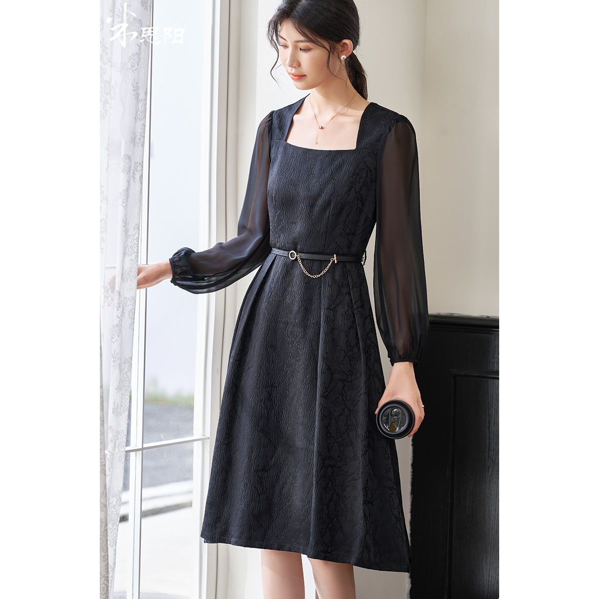剩S/M/XL/L 米思阳2026春季新款复古优雅提花方领大摆裙子质感长袖连衣裙0015