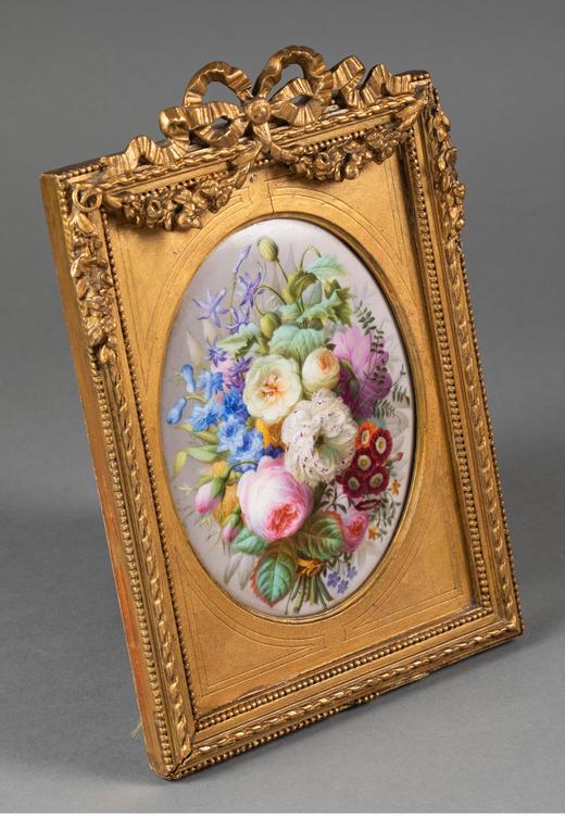 【已售】独角鹿西洋古董 1848年代荷兰出品蝴蝶结花叶造型木鎏金精雕边框装饰静物花卉主题瓷面画一对 商品图1