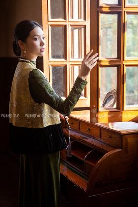 【门店同款】ENJOY秋季云敛-东方画笔植绒提花打底衫 166493651