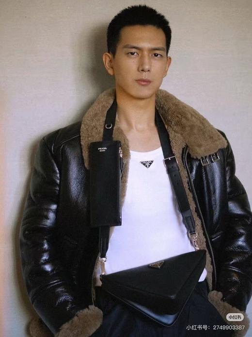 普家金属三角标饰百搭罗纹圆领背心 商品图6