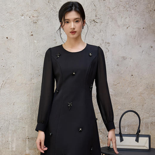 奢姿大码女装2025秋季减龄立体钉花装饰圆领连衣裙胖妹妹时尚裙子9953853635 商品图4