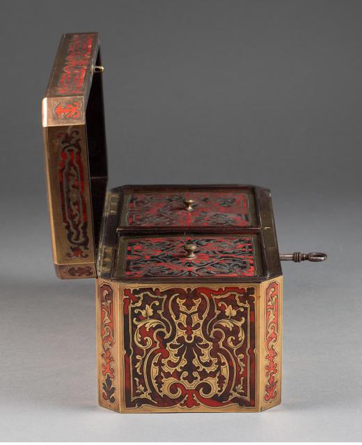 独角鹿西洋古董 19世纪末法国出品古典卷叶纹饰布勒镶嵌茶叶盒 商品图1