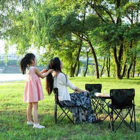 狼行者 户外折叠桌椅套装 野外沙滩椅子 自驾游便携式组合桌椅套装 迷彩五件套