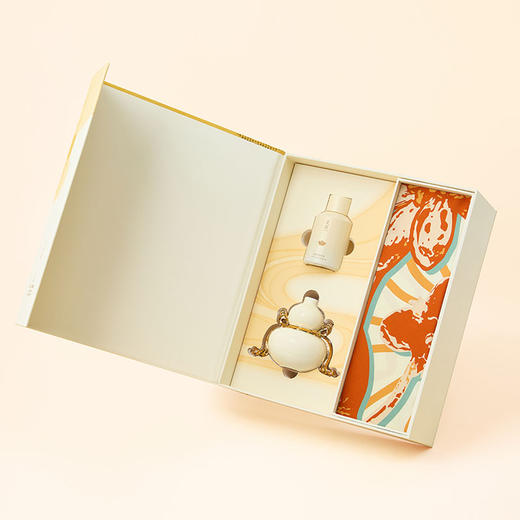 万事利 《万事金喜》丝巾香氛礼盒（尊享版） 商品图1