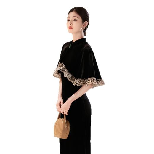 SKY 211085纯黑色丝绒披肩旗袍套装 商品图4