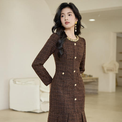 奢姿大码女装2025秋季减龄钻饰小香风连衣裙胖妹妹百褶时尚裙子9953893410 商品图2