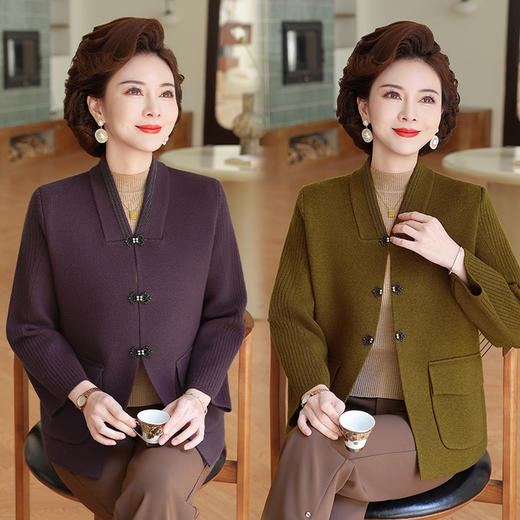 Q1105妈妈装气质优雅保暖婚礼衣服秋冬新款喜婆婆婚宴装中老年女装外套 商品图2