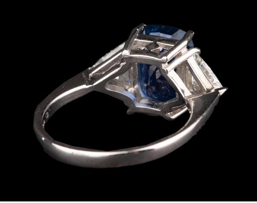 独角鹿西洋古董 20世纪欧洲出品装饰艺术风格铂金镶嵌斯里兰卡无烧蓝宝石及钻石戒指 商品图4