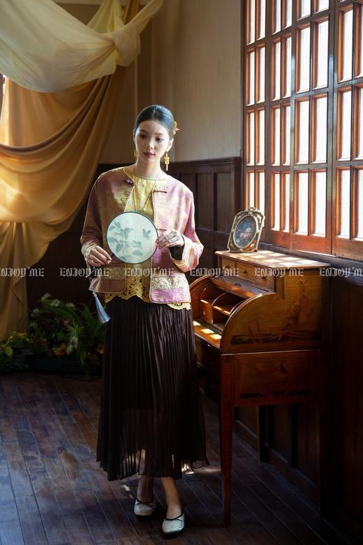 【门店同款】ENJOY秋季云敛-东方画笔印花盘扣镶珠外套 166494143 商品图3