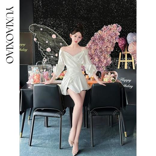 余潇潇【时髦海瑟薇】层次设计褶皱假两件拼接烫钻薄纱不规则连衣裙 商品图0