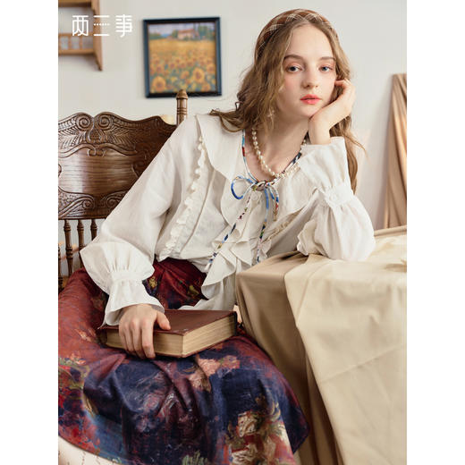 两三事丝路花语2025秋季新款宫廷风荷叶边领蕾丝拼接灯笼袖衬衫女 商品图0