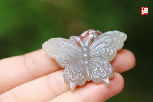 和田玉烟青【蝴蝶】吊坠 配精美挂绳 商品图1