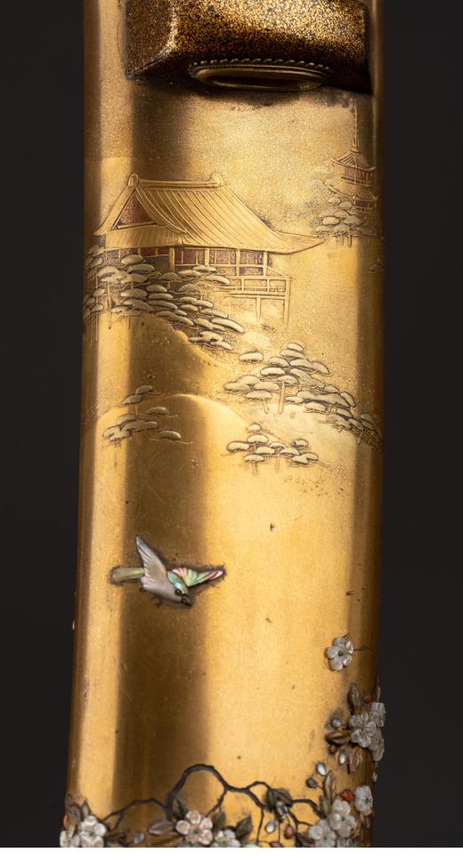 独角鹿西洋古董 19世纪晚期日本明治时期出品传统花鸟图景主题芝山镶嵌装饰金漆莳绘太刀 【未开刃】 商品图3