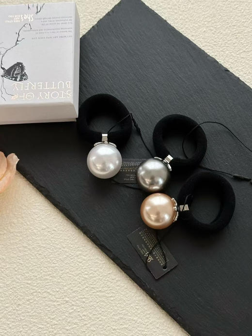 【团购】2款发圈 茜子珍珠发圈 & She's（茜子）心形发圈 马尾头绳 头饰 发饰 绑头发 丸子头 发圈皮筋 商品图3