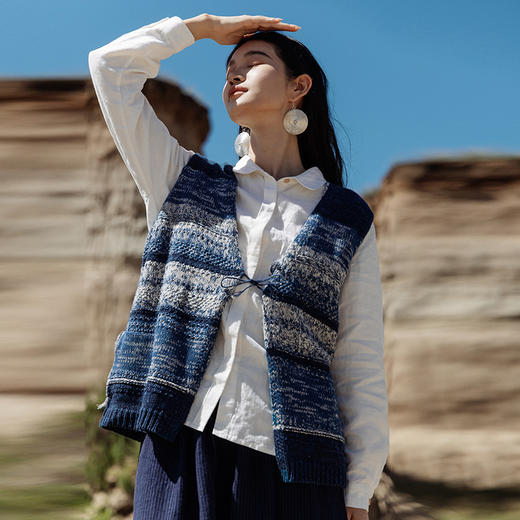 绽放605朵/高端麻棉纱线肌理蓝晕染舒适百搭手工编线马甲女秋叠穿 商品图0
