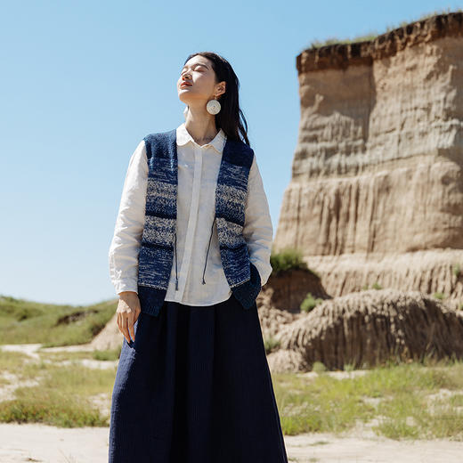 绽放605朵/高端麻棉纱线肌理蓝晕染舒适百搭手工编线马甲女秋叠穿 商品图2